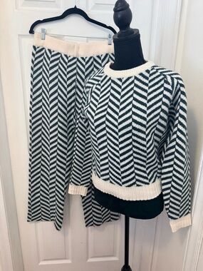 Zara Cozy Chevron Knit Pant Set